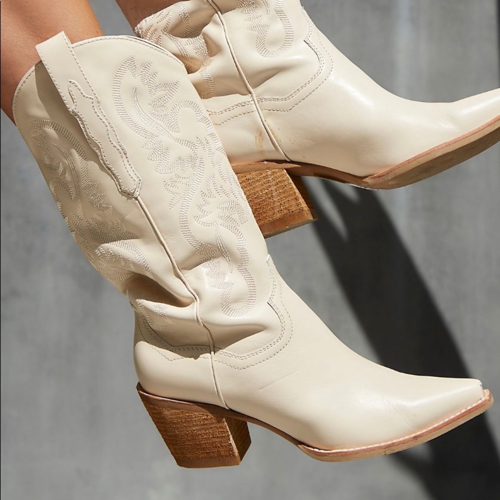 Free People Dagget Western Cowboy Boot Size 10 Latte (NEW in box)